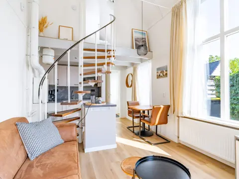 Rustig gelegen tweepersoons vakantiehuisje midden in het dorp