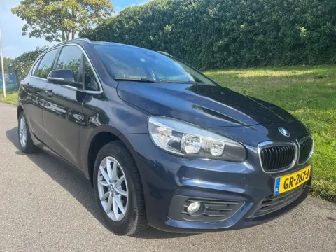 BMW 2-serie Active Tourer 218d Essential - Automaat - Navi - Clima