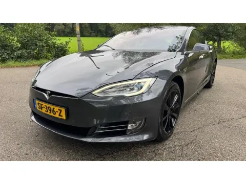 Tesla Model S 75D Base
