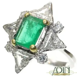 Verlovingsring met smaragd en diamant uit de vintage periode