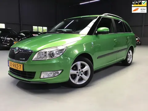Skoda Fabia Combi 1.2 TDI Greenline I Airco I Cruise I Trekhaak I 15 Inch I Getint glas I Zuinig I 2
