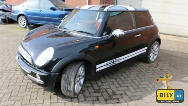 In onderdelen MINI R50 2 '03 bij BILY Autodemontage