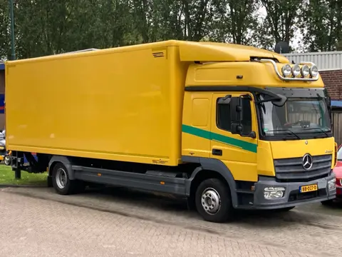 Mercedes-Benz Atego 1227 automaat Euro 6 bakwagen met laadklep