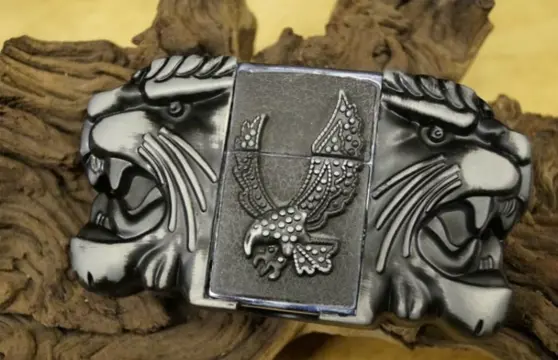 Belt buckel with lighter " Tijgers / vliegende adelaars "