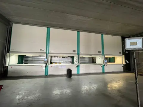 Occasion gebruikte paternosterkasten en opslagsystemen Hänel Lean-lift , Kardex Shuttle Vlm Modula