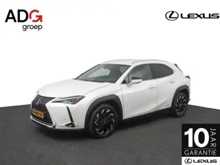 Lexus UX 250h Luxury Line | 18 Inch Lichtmetalen velgen | Elektrisch bedienbare achterklep | Stoelve