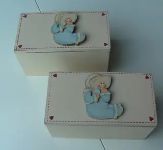 OUD KISTJE BABY JEWELRY BOX 15 CM NIEUW