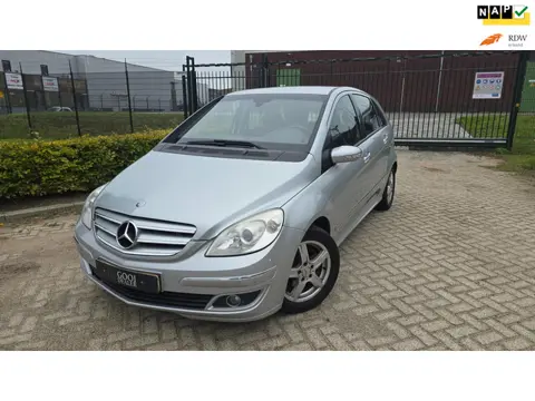 Mercedes-Benz B-klasse 150 AIRCO APPLE CARPLAY LAGE KM!