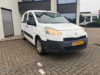 Peugeot Partner 120 1.6 e-HDI L1 Navteq 3 PERSONEN 3 ZITS AIRCO PDC STARTSTOP SCHUIFDEUR