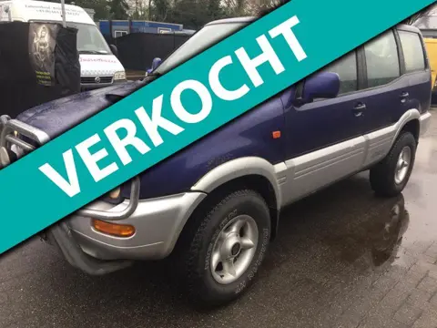 Nissan Terrano 2.4 SE GEZOCHT ALLE NISSAN TERRANO TRADE URVAN KING CAB