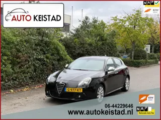 Alfa Romeo Giulietta 1.4 TURBO AUTOMAAT CLIMA/CRUISE! NETTE STAAT!