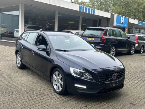 Volvo V60 2.0 T5 245pk Aut8 Xenon Navi PDC V+A Leder