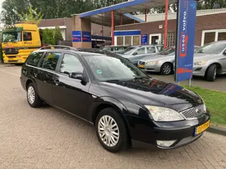Ford Mondeo 1.8 16V 125pk First Edition AIRCO, TREKHAAK, NIEUWE APK