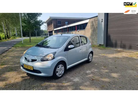 TOYOTA AYGO 5 DEURS 192000KM NAP NIEUWE APK TOPSTAAT