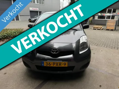 Toyota Yaris 1.3 VVTi Comfort VERKOCHT