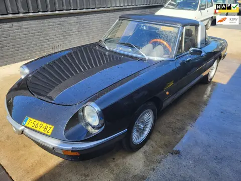 Alfa Romeo Spider 1600 1986 TARGA