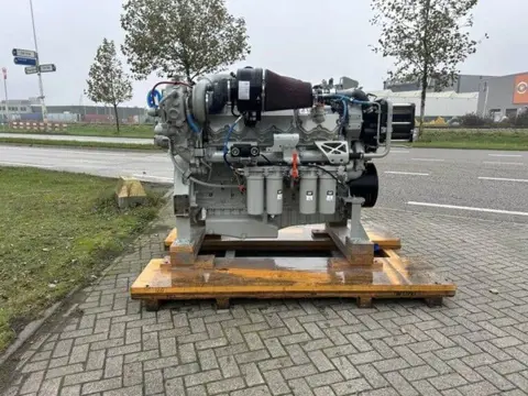 Cat C32 - Used - 1900 HP - RPM (bj 2020)