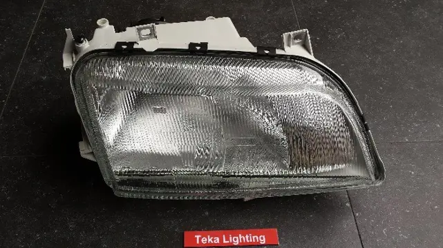 VW Sharan/Seat Alhambra Koplamp Bosch 1301235255 R NOS