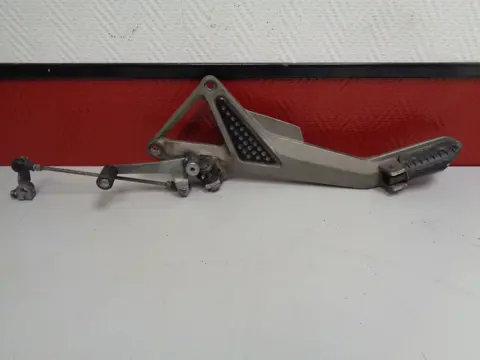 LINKER SCHETSPLAAT Honda CB 600 F 1998 - 2004