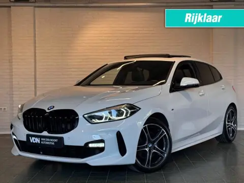 BMW 1-SERIE 118i High Exec. M-Sport Automaat Pano Stoelv Carplay 18''