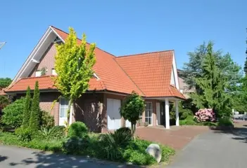 Representatief woonhuis, chique uitstraling, bosrijke omg.