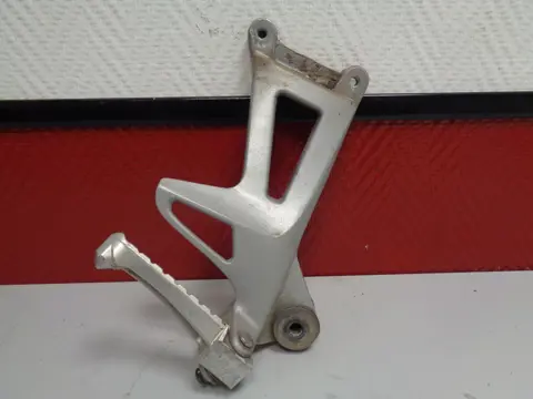 DUO VOETSTEUN RECHTS Triumph Sprint ST 955 1999 - 2005