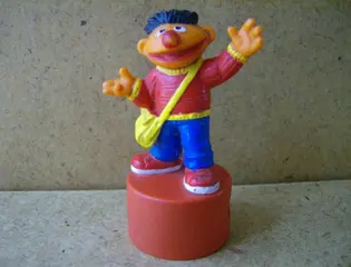 Sesamstraat / mupputs poppetje 18 adv5356