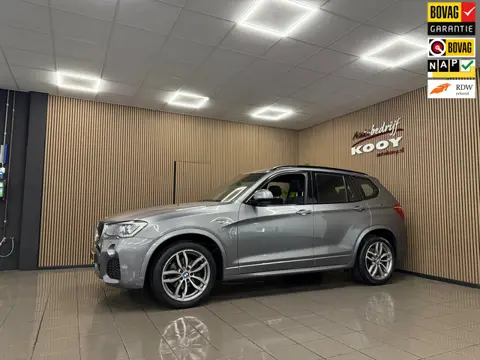 BMW X3 SDrive20i M-Sport Centennial High Executive * 1e Eig / Panoramadak / Xenon / Leder / NL Auto 