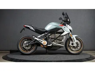 zero SR/F Goed onderhouden SR/F (bj 2019)