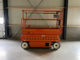 Skyjack 3220 Schaarlift schaar hoogwerker 8 mtr werkhoogte