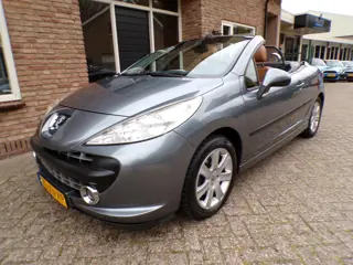Peugeot 207 CC 1.6 VTi Clima / Lederen Bekleding / Stoelverwarming /Windscherm