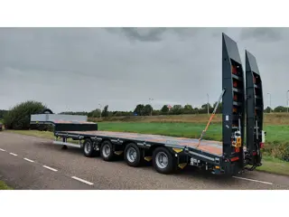 Broshuis 4 axle semi low loader with ramps NEW (bj 2025)