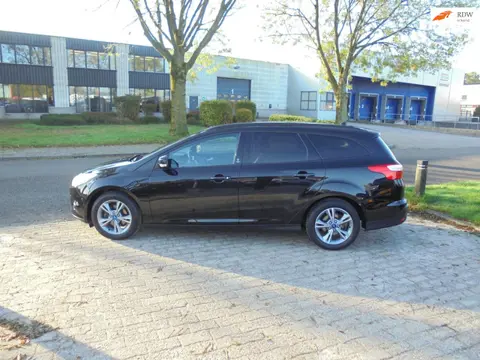 Ford Focus Wagon 1.0 EcoBoost Champions League Edtion