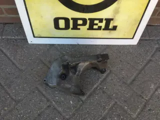 Motorsteun Opel Corsa B / Tigra A 90448177