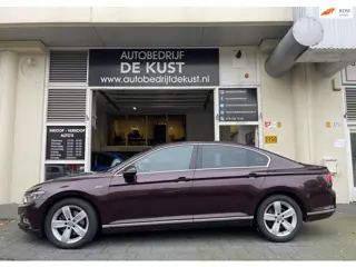 Volkswagen PASSAT 2.0 TDI DSG 2018 4M ACC Leder/Suede Navi