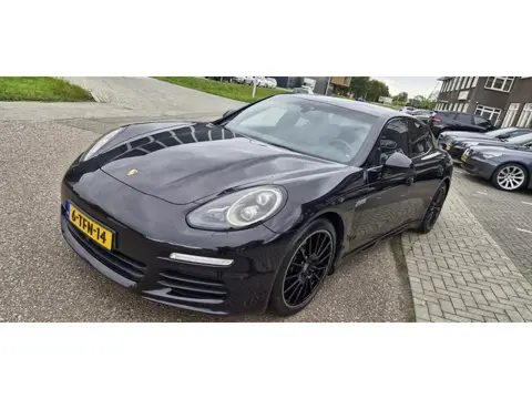 Porsche Panamera 3.0 S E-Hybrid Facelift Dealer onderhouden