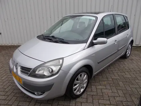 Renault Scénic 1.6-16V Privilège Luxe Automaat ( NW. APK KEURING BIJ VERKOOP! )