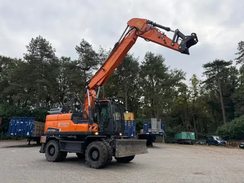 Doosan DX170W-5 (bj 2021)