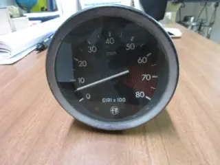 Rev counter Alfa Romeo 1750 Berlina