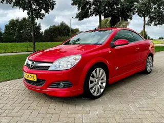 Opel Astra TwinTop 1.9 CDTi OPC Temptation DAK DEFECT