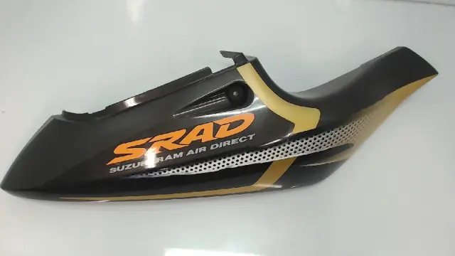 RECHTER ACHTERKANT Suzuki GSX R 750 1996 - 2000