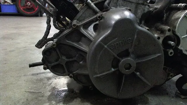 KOPPELINGSDEKSEL Aprilia RSV 1000 1998 - 2000