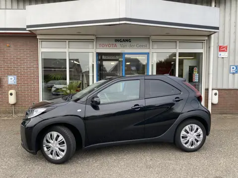 Toyota Aygo X 1.0 VVT-i MT Play (bj 2024)