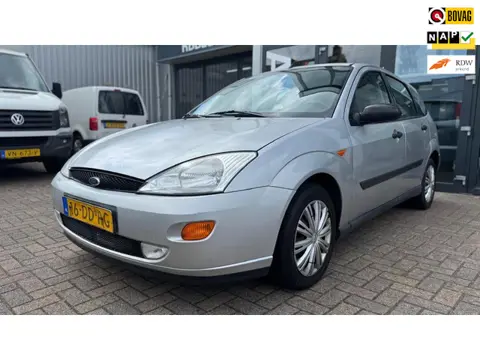 Ford Focus 1.8-16V Ghia 5-deurs airco elektrische pakket