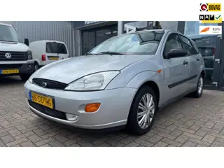 Ford Focus 1.8-16V Ghia 5-deurs airco elektrische pakket