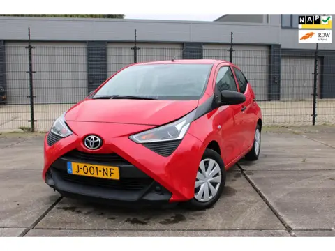 Toyota Aygo 1.0 VVT-i x-fun Airco Bluetooth