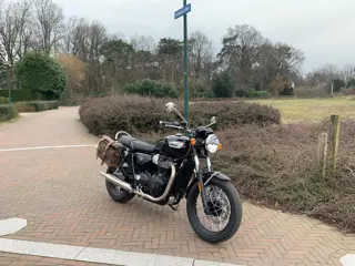 Triumph Bonneville T100-Bomvol opties-1e Eig-998 km-Incl Btw-02-2023