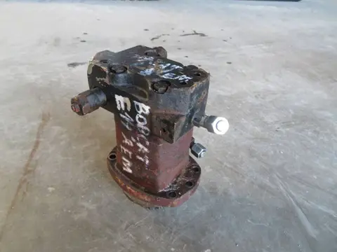 zwenkmotor Bobcat E14