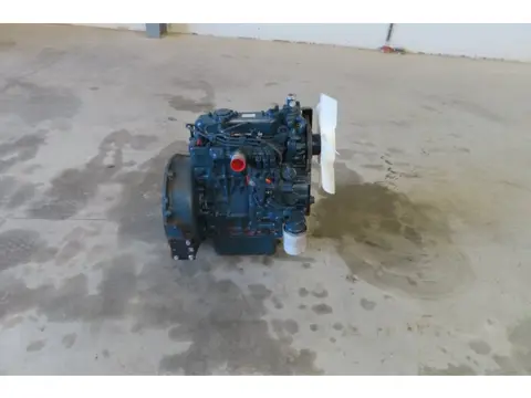 Kubota D905 (bj 2006)