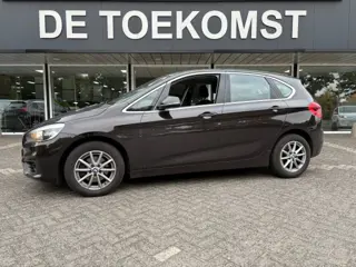 BMW 2-SERIE ACTIVE TOURER 216 D Automaat Afn. Trekhaak Navigatie Cruise Airco PDC